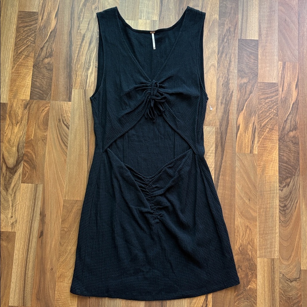 Free People Woman’s Black Sleeveless Cutout Knot Front Dress Size L
